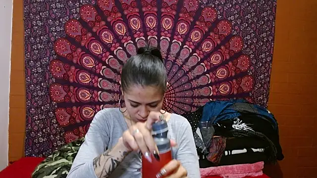 AbbySccott online show from April 22, 2026, 12:02 am