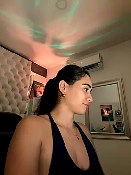 ZarahEvans online show from October 15, 2025, 8:20 pm