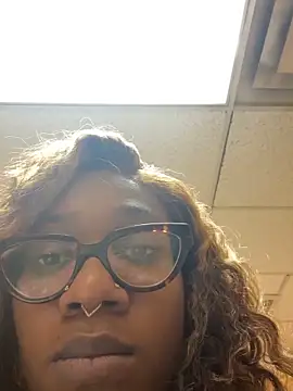 VixenCapri online show from November 19, 2025, 3:34 pm