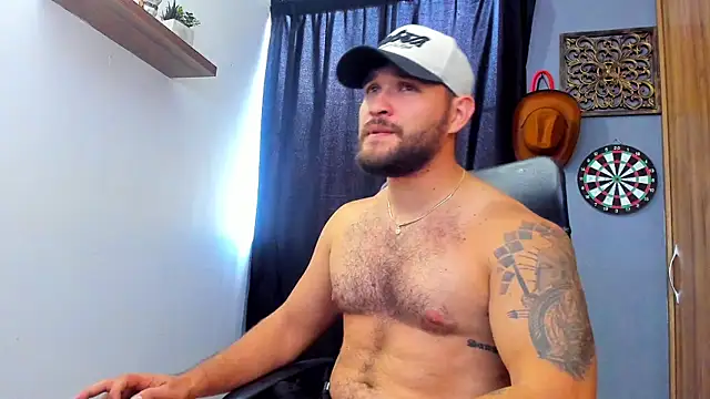 Snapshot of AndrewDiaz chatting on March 31, 2026, 9:48 pm AndrewDiaz online show from March 31, 2026, 9:48 pm