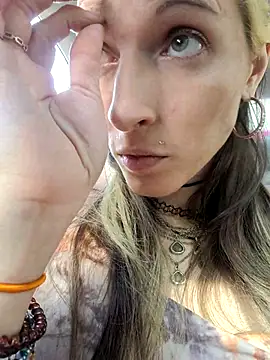 SmokeShow686 online show from March 2, 2025, 9:01 pm