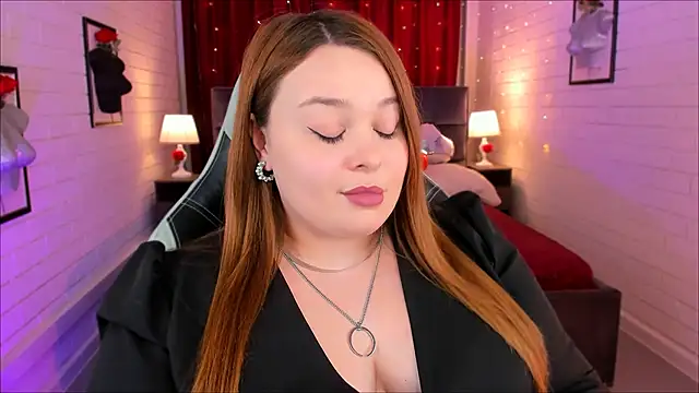 KimberlyMaran online show from March 11, 2025, 3:23 pm