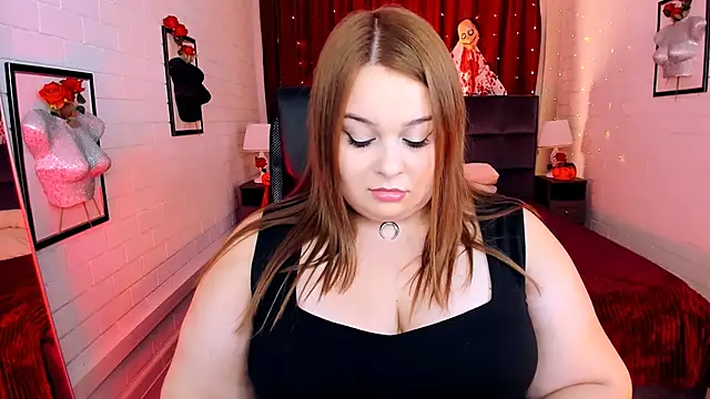 KimberlyMaran online show from October 31, 2025, 9:32 am