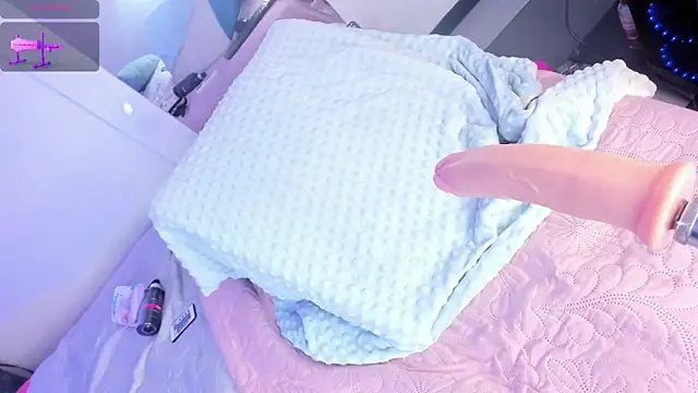 Hilary Smile  online show from February 6, 2025, 10:53 pm