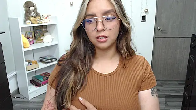 Valery7rose  online show from January 14, 2025, 10:55 pm