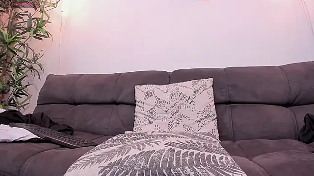 SebastianVilla  online show from March 7, 2025, 7:16 pm