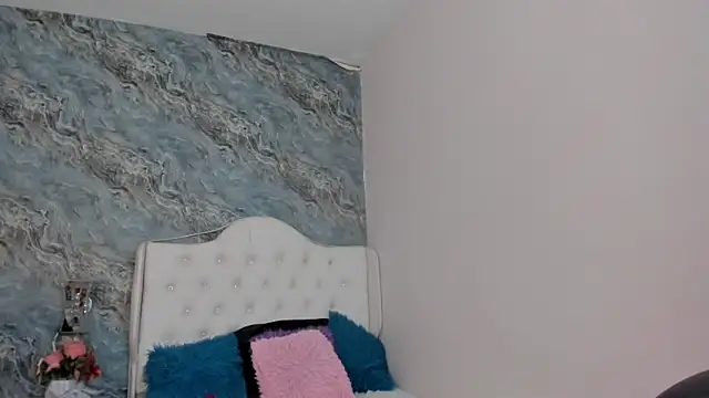 CAMILLEN PETTID online show from January 30, 2025, 10:51 pm