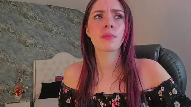 CAMILLEN PETTID online show from March 14, 2025, 7:34 pm