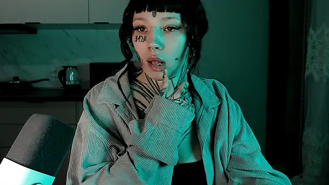 tradishka online show from February 5, 2025, 1:26 am