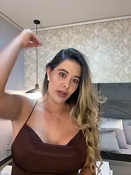 Emilia Bakerr online show from February 26, 2026, 6:40 pm