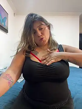 MrsFoucher online show from January 5, 2025, 2:06 am