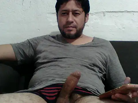 Snapshot of simpatico1000 chatting on November 14, 2025, 3:38 am simpatico1000 online show from November 14, 2025, 3:38 am