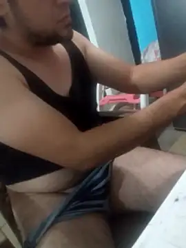 Snapshot of simpatico1000 chatting on December 19, 2025, 1:45 am simpatico1000 online show from December 19, 2025, 1:45 am