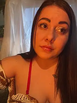 DaisyStreet online show from April 19, 2026, 5:01 pm