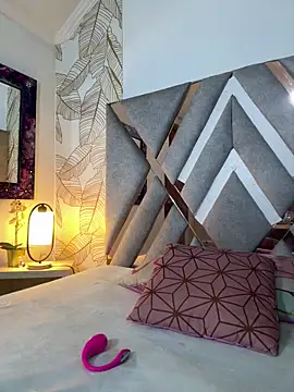 Hannagarces online show from March 28, 2026, 11:21 am