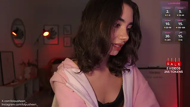 JulietteDee online show from October 9, 2025, 9:57 pm