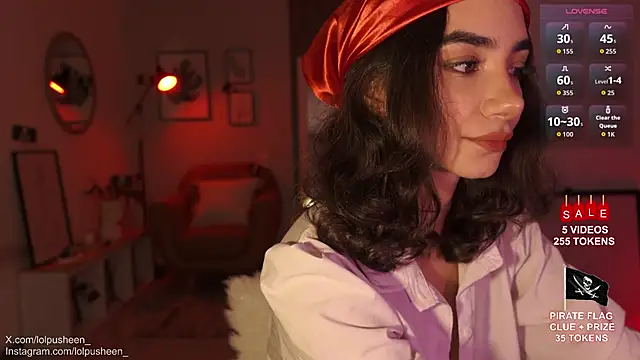 JulietteDee online show from October 10, 2025, 11:15 pm