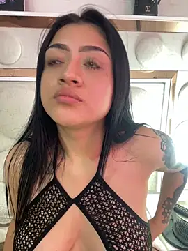 lucianaroy online show from January 18, 2025, 2:14 am