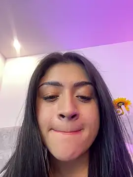 lucianaroy online show from September 13, 2025, 6:35 am