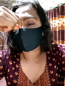 Snapshot of Ritusri_Dotta chatting on June 29, 2026, 5:35 pm Ritusri Dotta online show from June 29, 2026, 5:35 pm