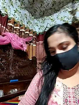 Snapshot of Ritusri_Dotta chatting on July 7, 2026, 6:01 pm Ritusri Dotta online show from July 7, 2026, 6:01 pm