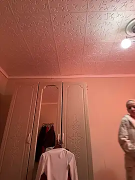 LikaCat online show from February 12, 2025, 4:01 am