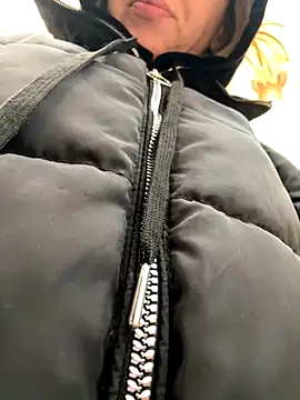 LikaCat online show from October 6, 2025, 3:59 am