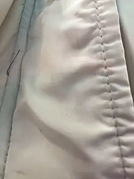 LikaCat online show from October 23, 2025, 5:07 am