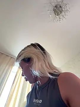 LikaCat online show from February 16, 2026, 3:13 am