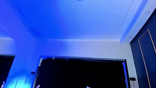 NikkySmiith online show from February 27, 2025, 10:20 pm