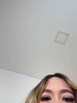 Alison Diaz17 online show from December 17, 2024, 10:11 pm