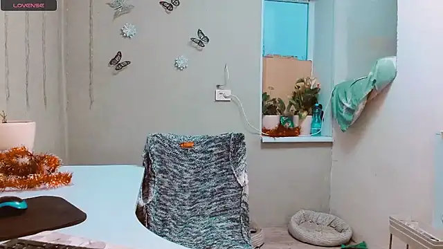 RosaJil online show from December 9, 2024, 2:06 pm