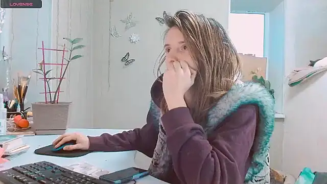 RosaJil online show from January 13, 2025, 2:21 pm