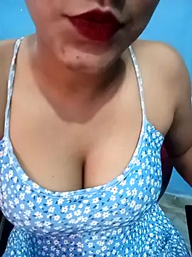 Snapshot of Gulabo-jaan chatting on June 30, 2026, 6:09 pm Gulabo-jaan online show from June 30, 2026, 6:09 pm