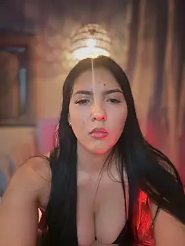 MarianaBenz online show from February 7, 2025, 11:34 pm