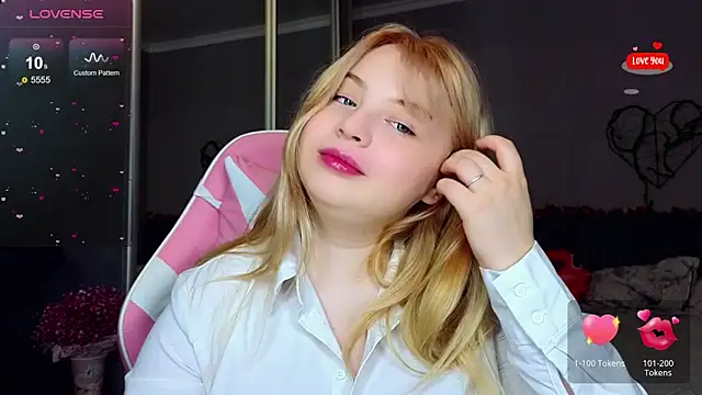 shy blondiee online show from February 20, 2025, 12:08 am