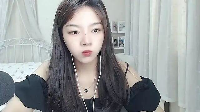 Snapshot of Jenny-Z chatting on May 18, 2026, 4:07 am Jenny-Z online show from May 18, 2026, 4:07 am