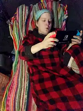 shadow199393 online show from December 5, 2024, 7:17 pm