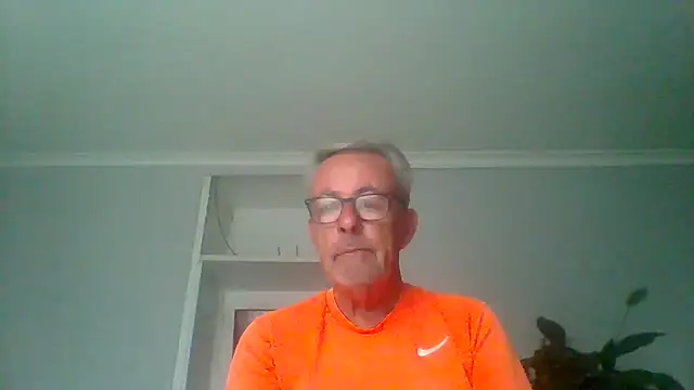 Snapshot of tuggy59 chatting on September 16, 2025, 5:41 am tuggy59 online show from September 16, 2025, 5:41 am