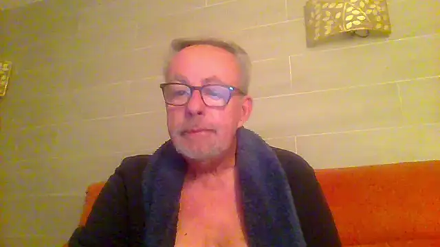 tuggy59 online show from February 24, 2026, 5:27 am