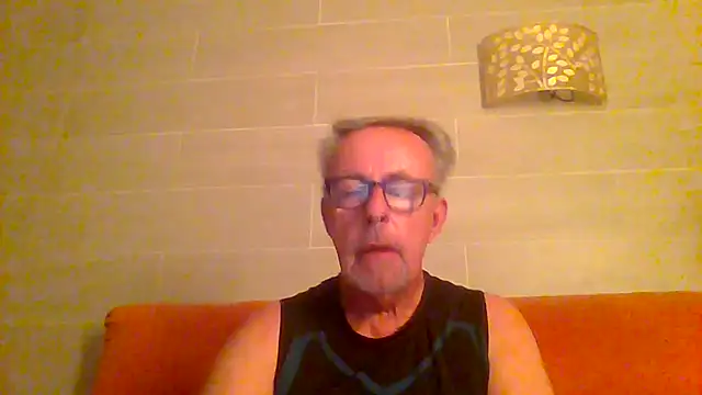 Snapshot of tuggy59 chatting on July 17, 2026, 3:13 am tuggy59 online show from July 17, 2026, 3:13 am