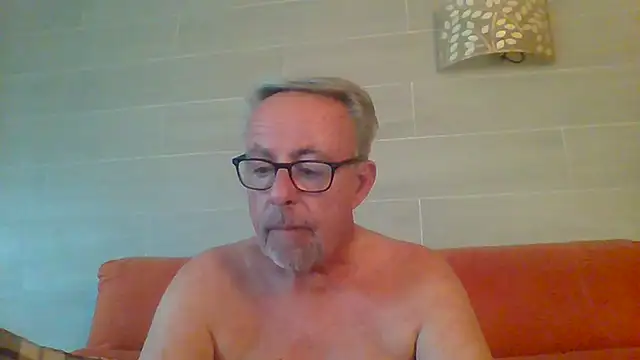 Snapshot of tuggy59 chatting on July 20, 2026, 6:06 am tuggy59 online show from July 20, 2026, 6:06 am