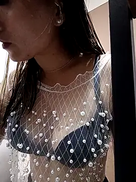 marena saenz online show from November 12, 2025, 2:28 pm