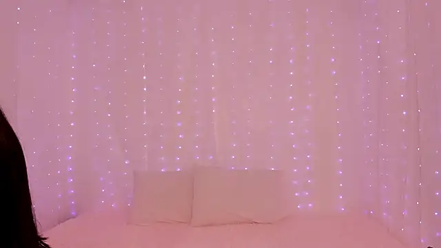 lili taylor online show from December 22, 2024, 9:22 am