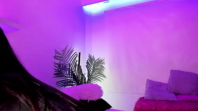 Snapshot of Gloomydoll chatting on October 3, 2025, 8:39 pm Gloomydoll online show from October 3, 2025, 8:39 pm