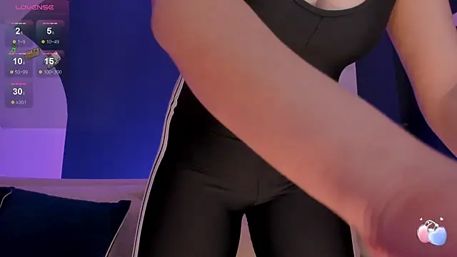 LindseyMoss online show from January 16, 2025, 9:37 am