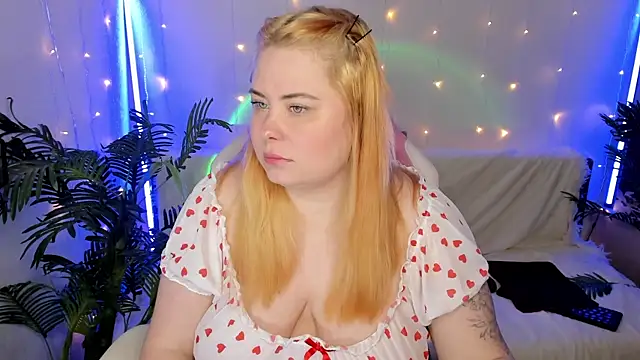 Akemi BBW online show from January 21, 2025, 8:08 am