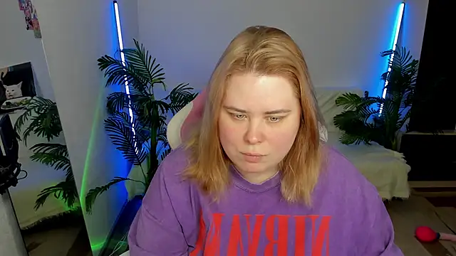 Akemi BBW online show from February 19, 2025, 6:32 pm