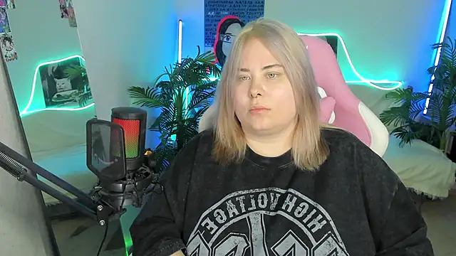 Akemi BBW online show from March 18, 2025, 9:53 pm