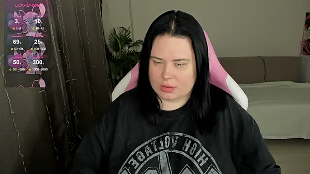 Akemi BBW online show from December 4, 2025, 5:39 am